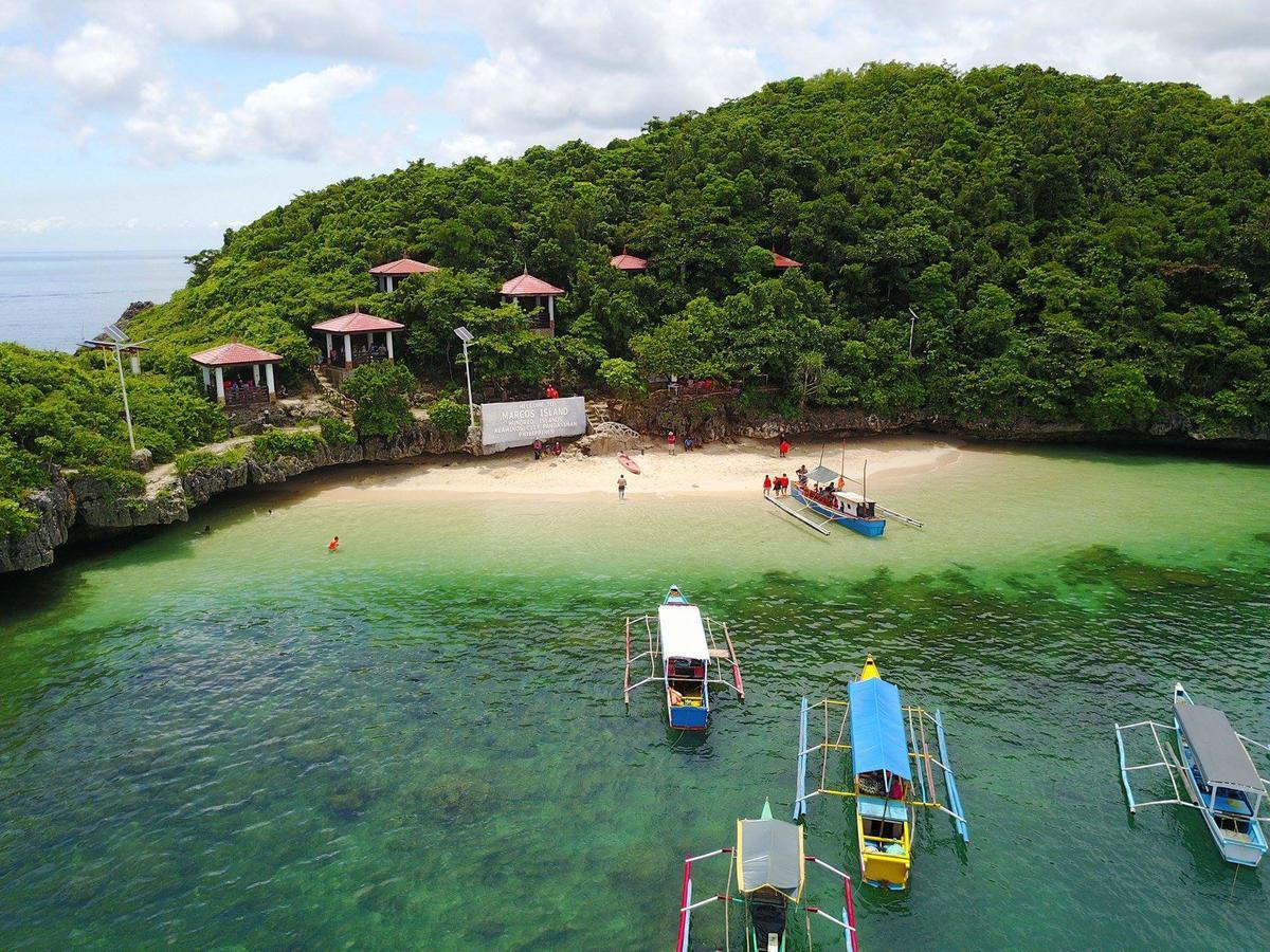 Alona'S Traditional Filipino Home Near 100 Islands Wharf Alaminos Exterior photo